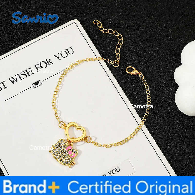 Sanrio Sweet Cute Hello Kitty Heart Rhinestone Pendant Bracelet Simple and Fashion Charm Jewelry Suitable as a Gift for Fans H251229