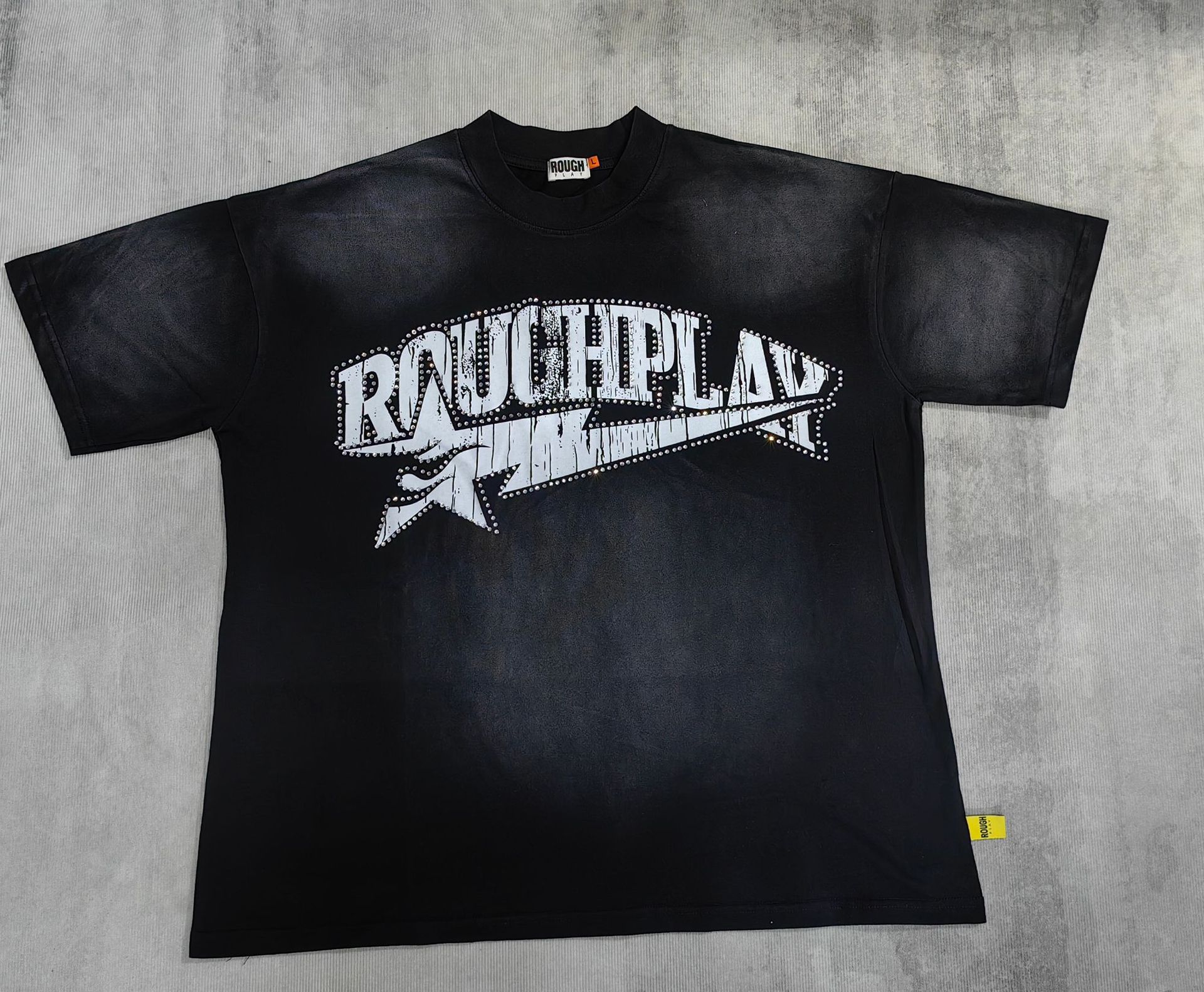 Men's T-Shirts High Quality Roughplay T Shirt Real Pictures All-match Men Women Hip-hop Streetwear Printed Hot Stamping Diamond Splicing Short Sl