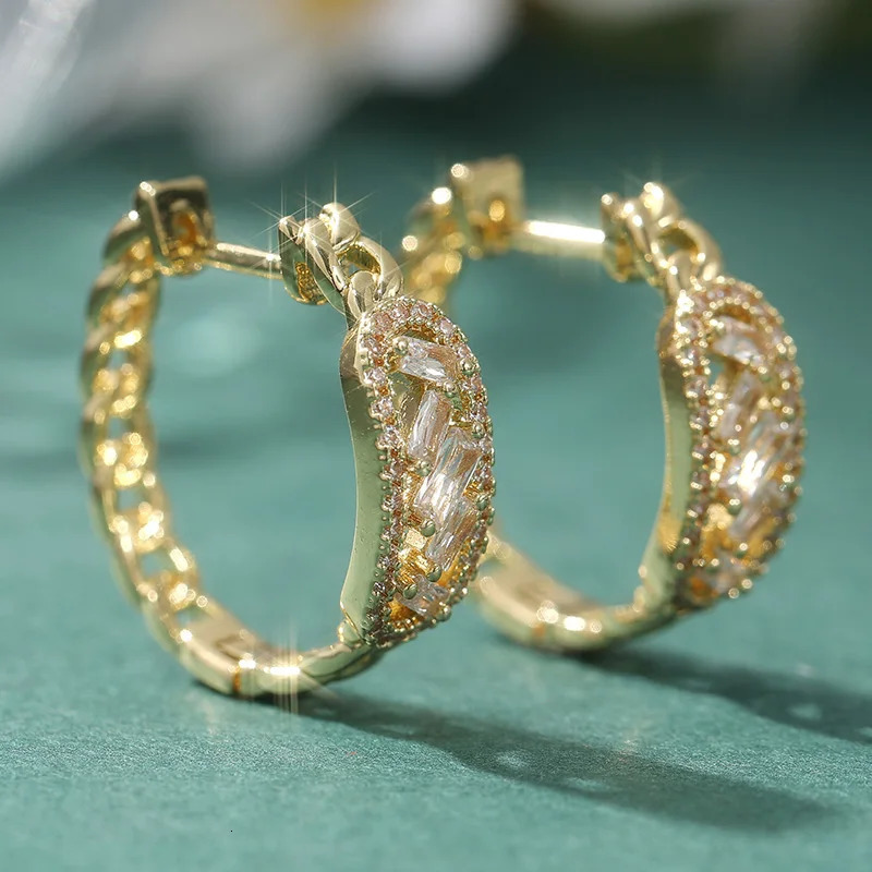 Fashion Square Synthetic Zircon Chain Shaped n Hoop Earrings for Women Classic Golden Plated Wedding Banquet Jewelry Crafts 251224