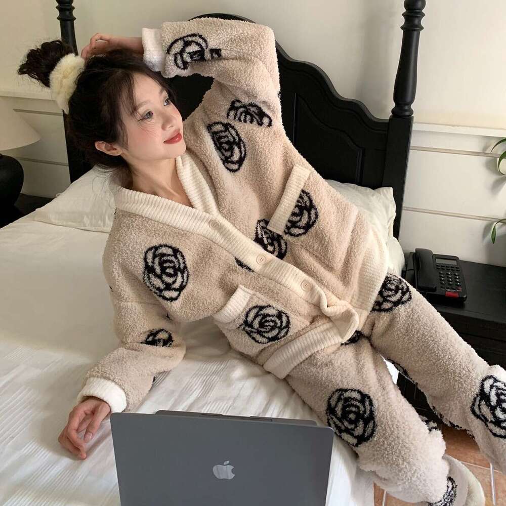 Women's Coral Fleece Pajamas New 2025 Wearable Outside Autumn Winter Warm Thickened Flannel Homewear Set