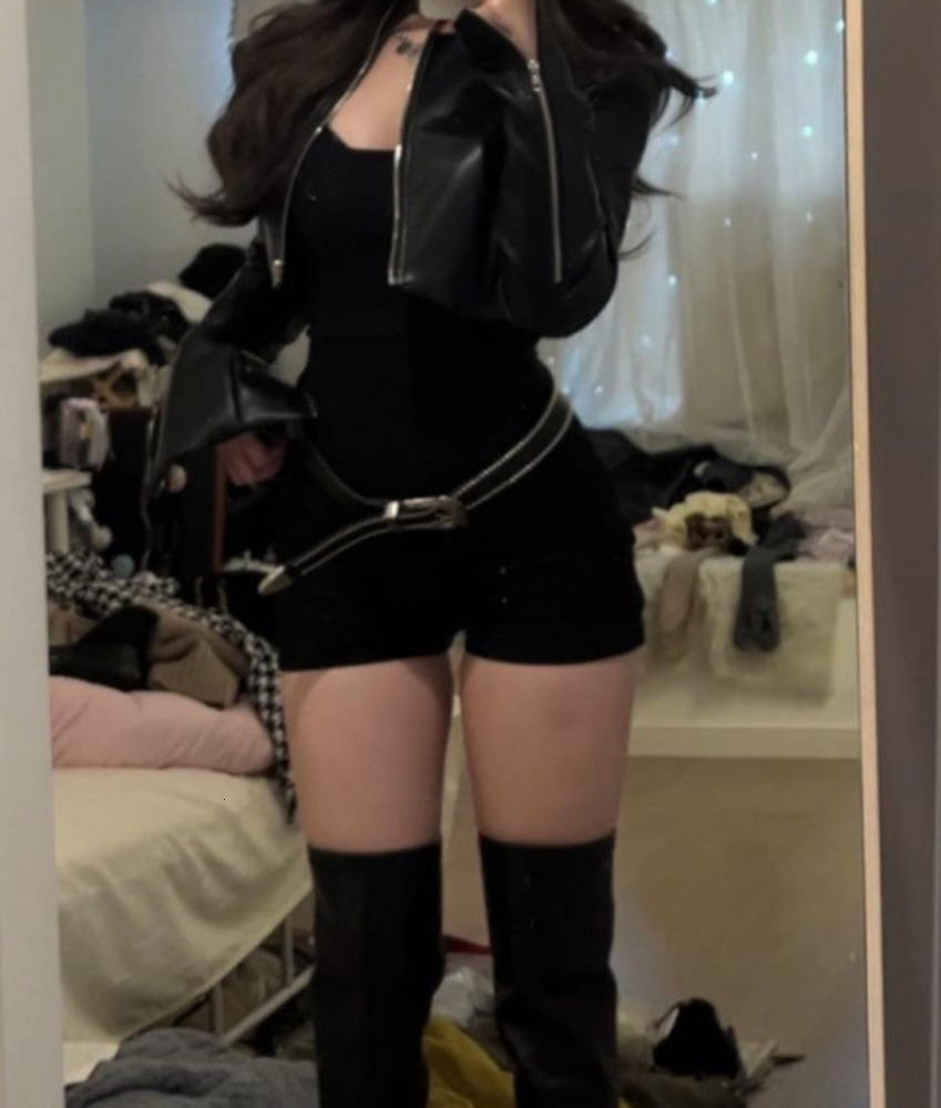 Pure Desire Style Set for Women 2025 Autumn Girl Short Leather Jacket Waist-Cinching Slimming Jumpsuit Shorts 241107