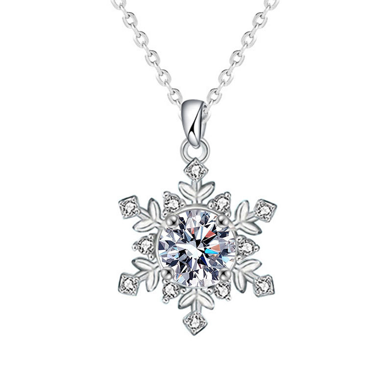 Fashionable Snowflake Shaped Carved Design Necklace Charming Womens Versatile And High End Sense Moissanite Pendant Collarbone Chain Gift