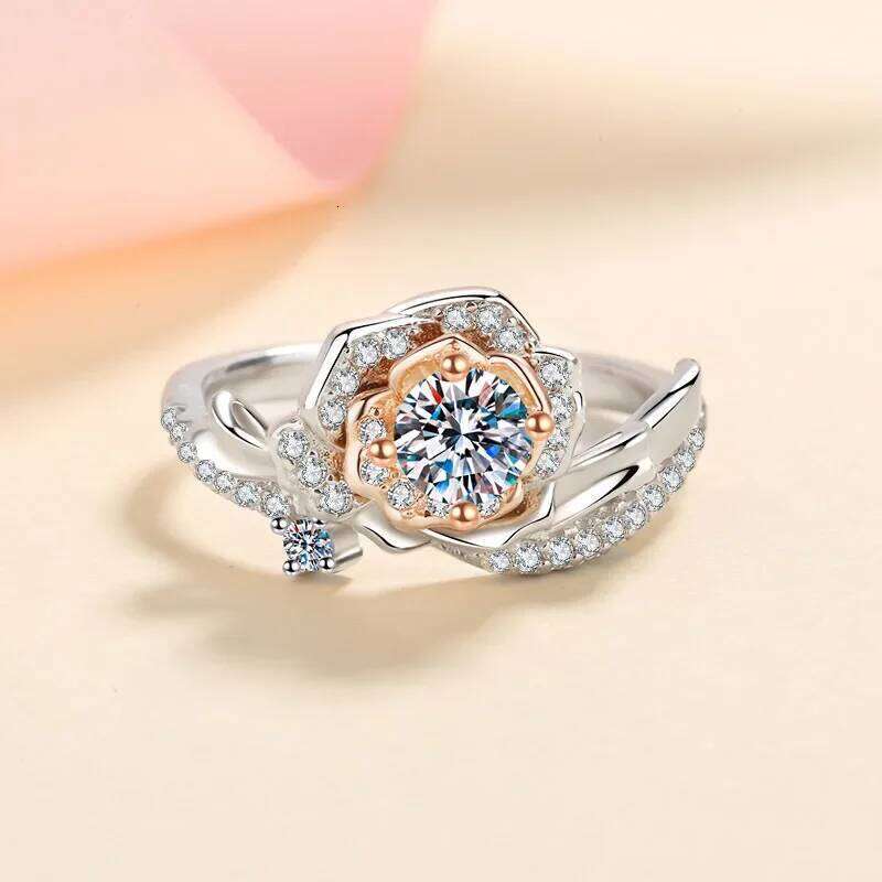 18K Gold Inlaid Women's Ring, 0.5 Ct Moissanite, One PT950 Platinum Rose As A Gift for Girlfriend's Proposal Ring a82