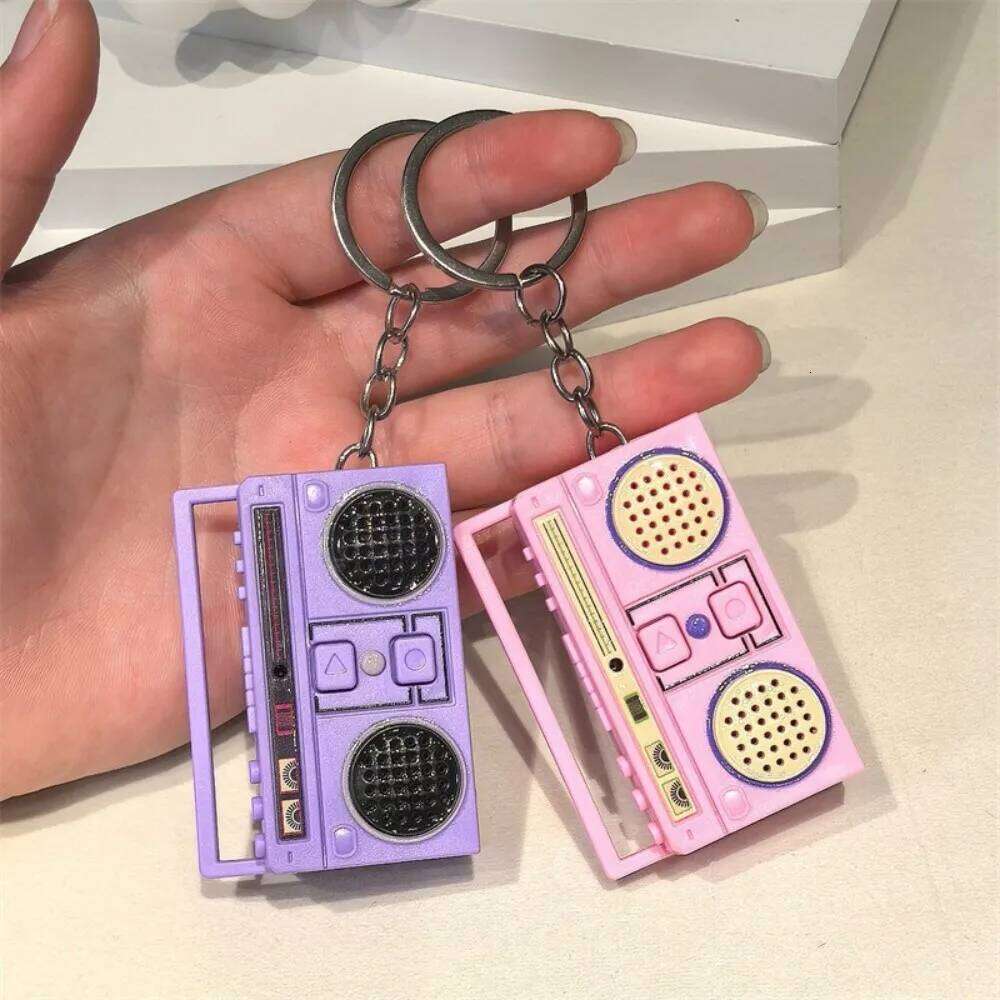 ZAKOL Retro Creative Funny Mini Radio Recorder Music Toys Bag Ornaments DIY Recording Blessing Key Ring Gift