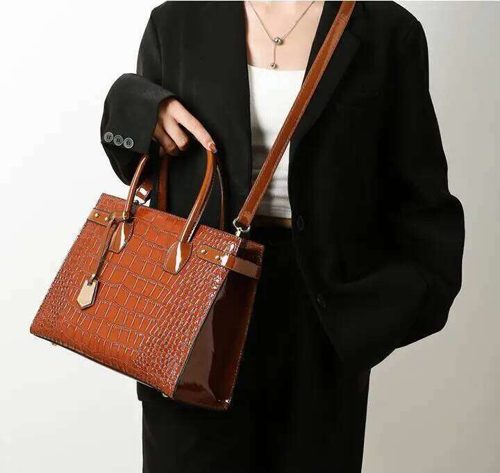 Pantent Leather Messenger Bags Crocodile Female Crossbody Shoulder Hand Bags For Women High Quality Ladies Handbags LEMON KOKO