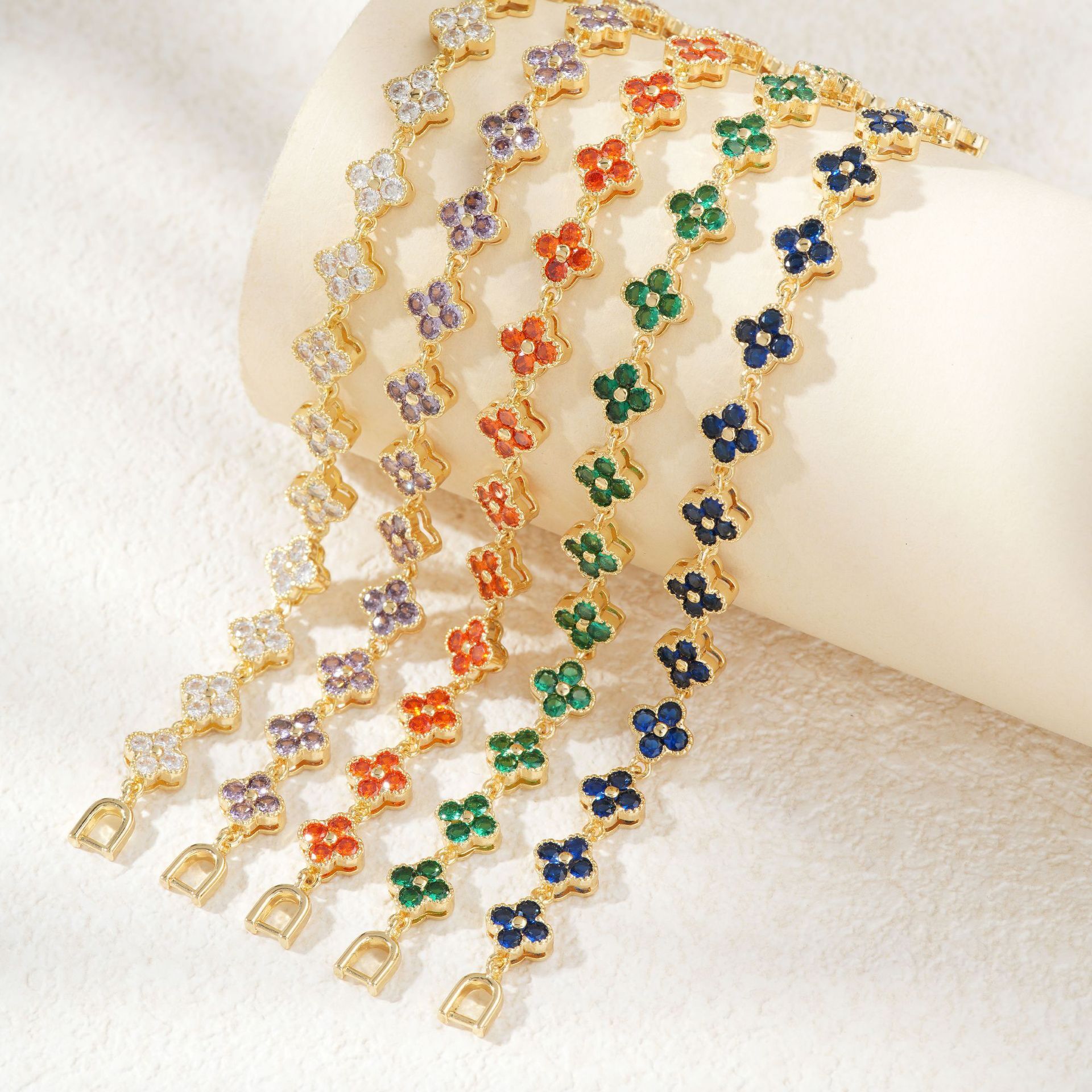 Luxury Brand Designer Jewelry Luxury Brand Designer Jewelry MOXI Autumn New Colorful Petal Four-Leaf Clover Bracelet Fashionable Personality Versatile