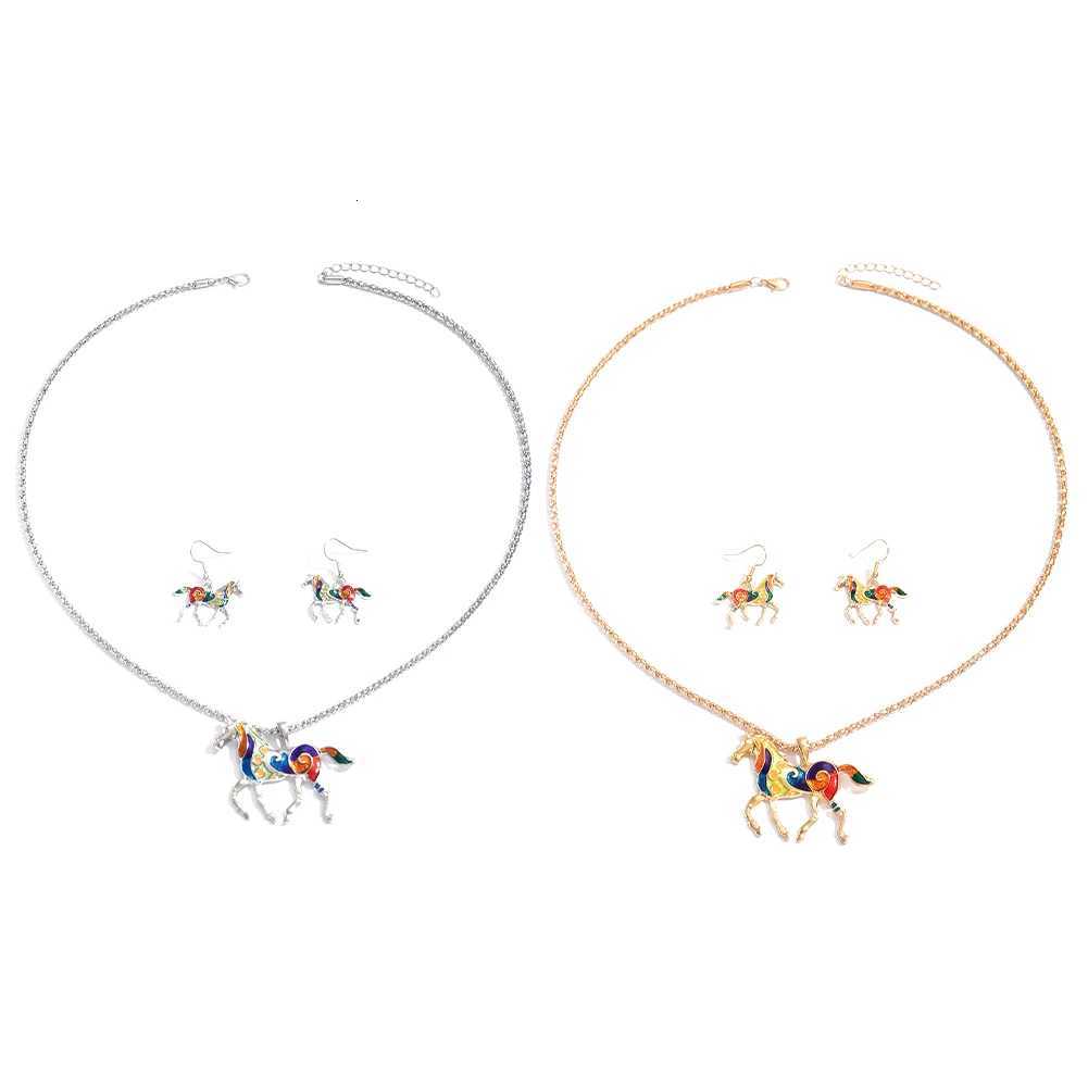 Animal Horses Pendant Necklaces Little Rainbow Horse Jewelry Drops of Oil Glaze Horses Necklace for Teen Girls Horse Lovers Y251227