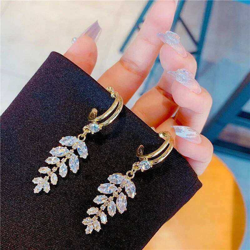 Zircon Wheat Tassel Pendant Gold Color U-shaped Earrings for Women 2023 New Fashion Creative Girls Party Jewelry Accessories C251227