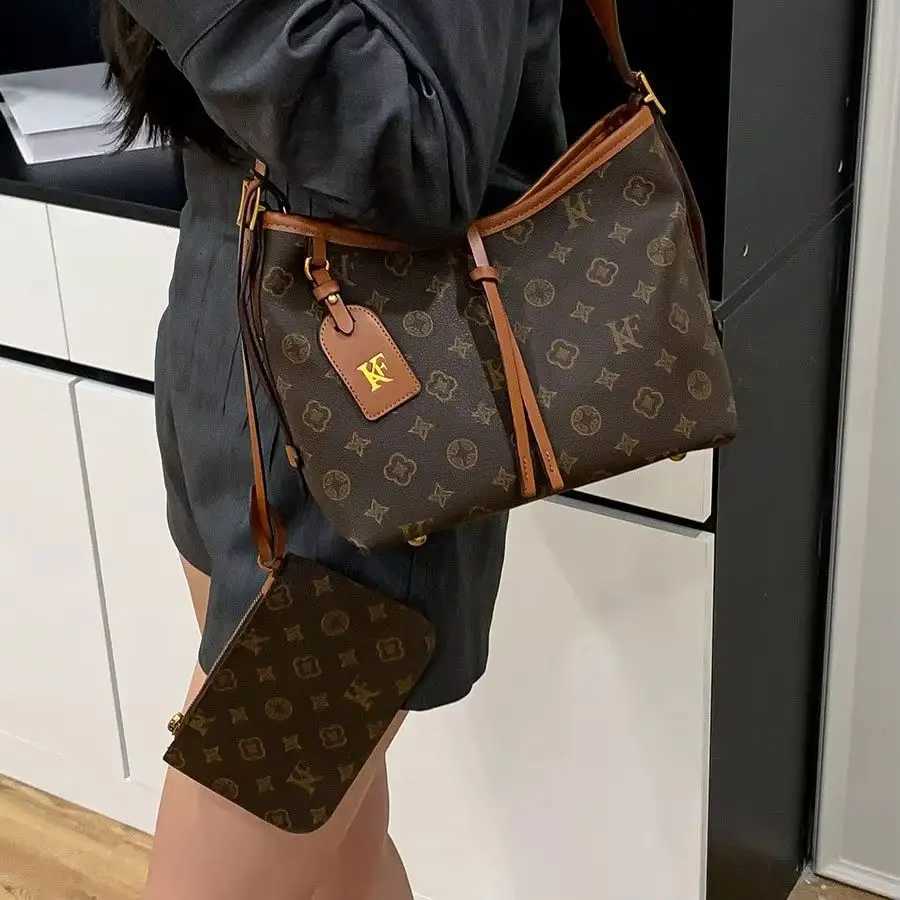 Ladies Crossbody Bag Premium Leather Shoulder Handbags Elegant Tote Daily Use H251229