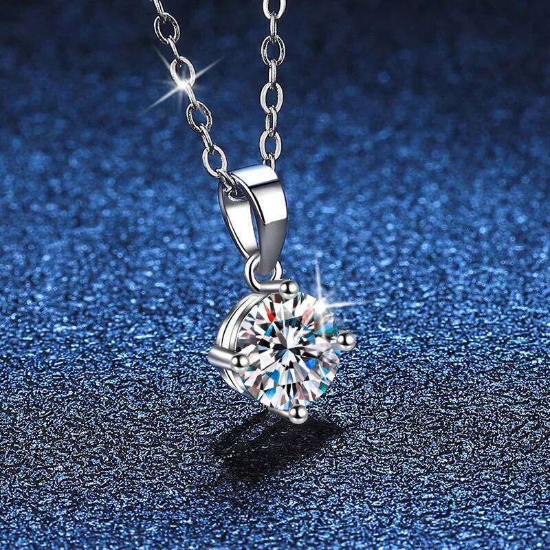 18K gold inlaid diamond necklace, moissanite classic and simple PT950 platinum four claw pendant1 Ct D-color collarbone chain 440