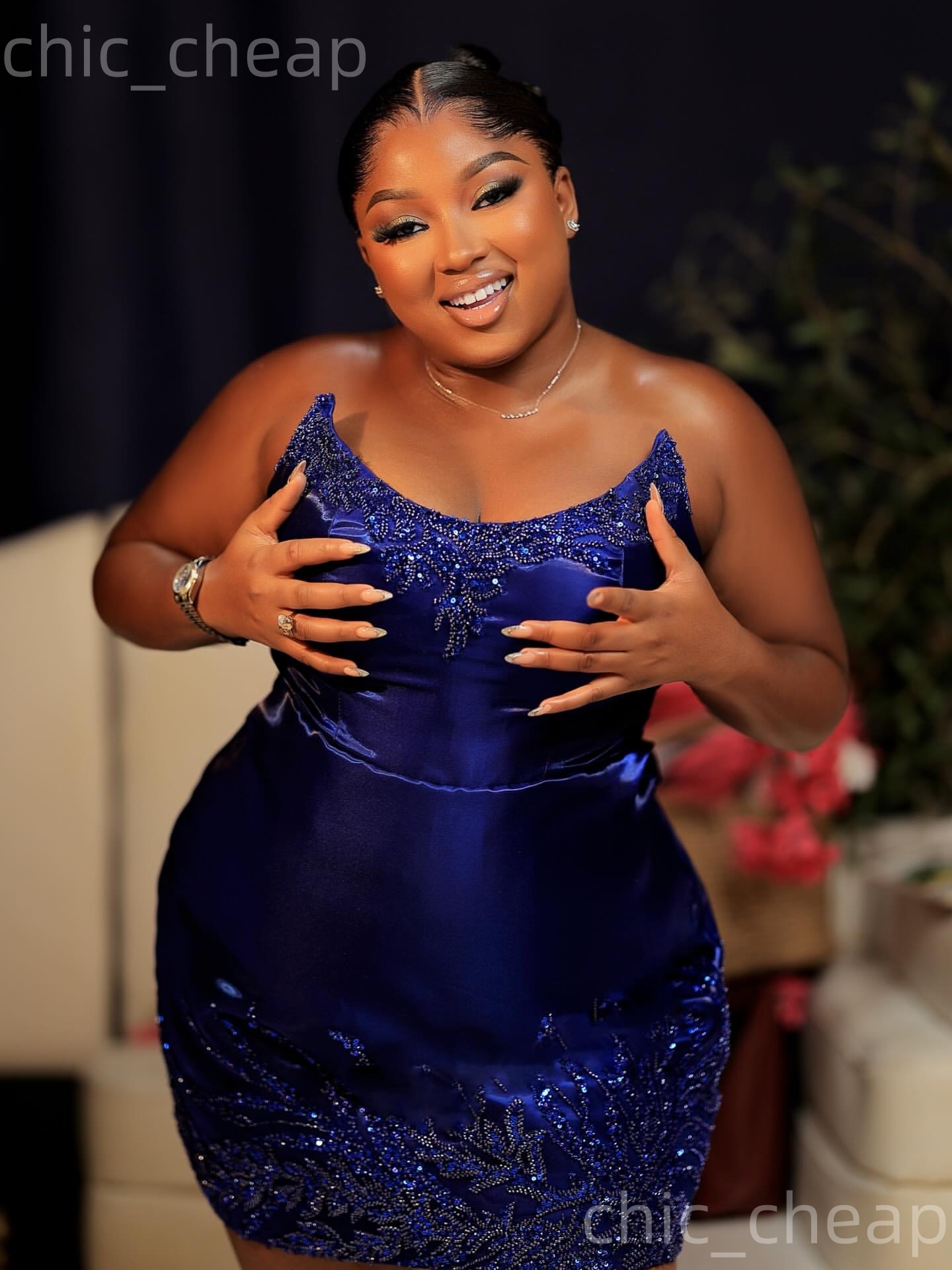 Chic Royal Blue Sheath 2026 Cocktail Dress Strapless Appliques Satin Short Mini Graduation Homecoming Dresses For Special Occasions Sweetheart Gowns