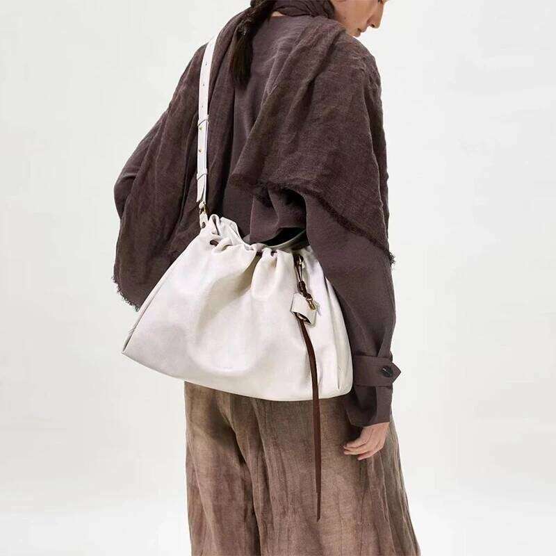 Brand Drawstring Cloud Tote Large Capacity Commuter Wandering Popular Ladies Versatile Crossbody Dumpling Bag MOMOTU