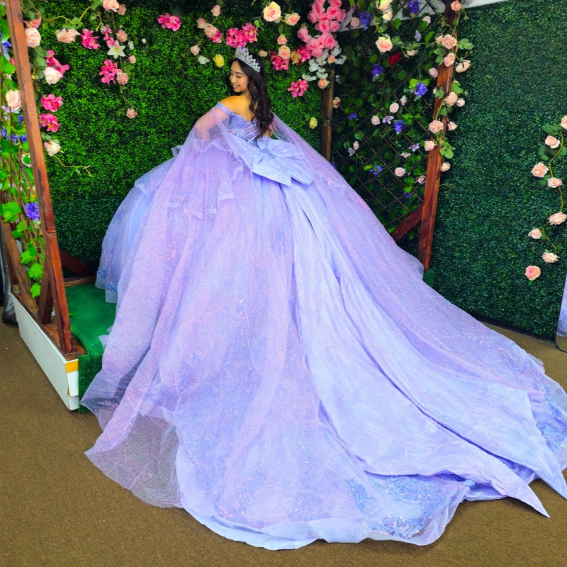 Lavender Shiny Quinceanera Dresses Ball Gown Off The Shoulder Applique Lace Beading Crystal Bow Corset Party Birthday Sweet 16 Dres Vestidos 15 Anos