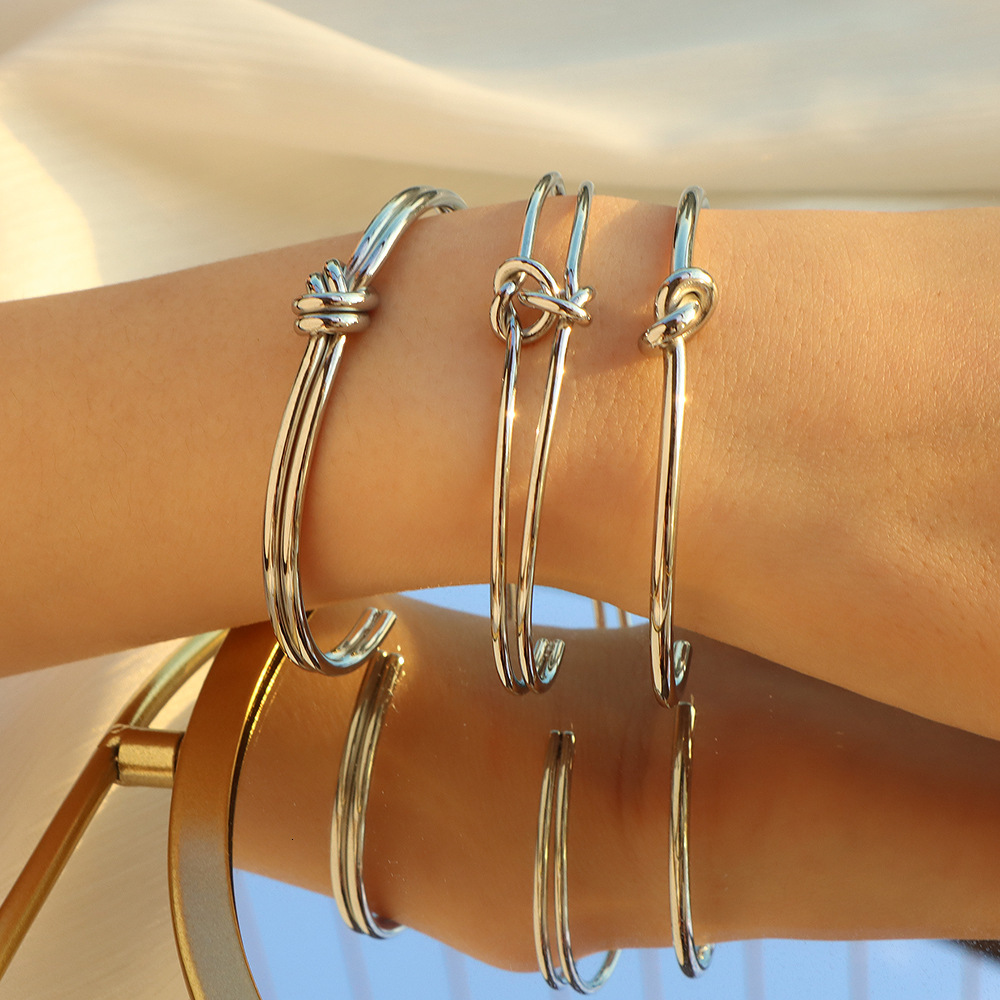 Luxury Brand Designer Jewelry Unique Retro Fashion Geometric Steel Open Bracelet For Women, Braided Knot C-Shaped Bracelet, Niche Design New Model