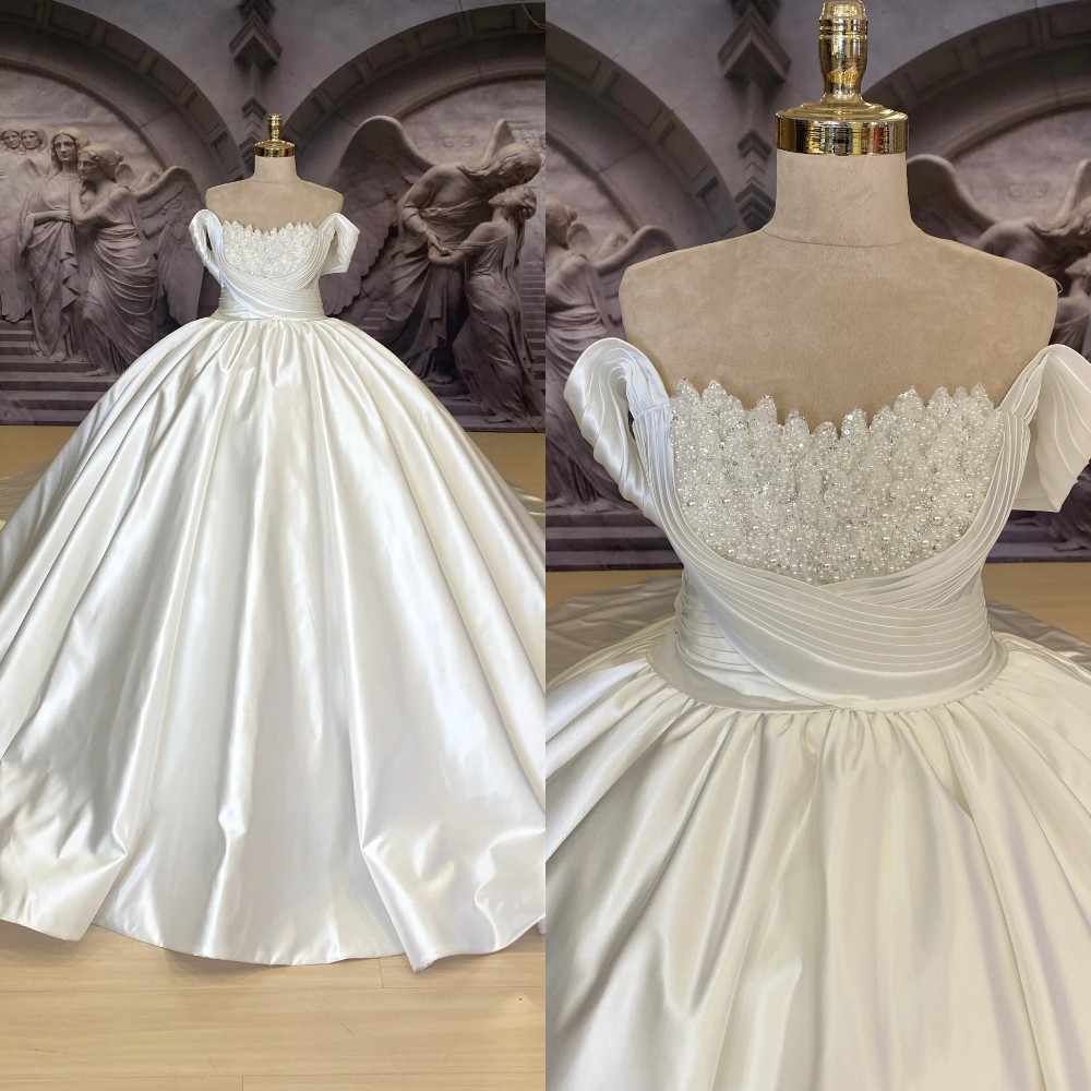 Classic Ball Gown Wedding Dress Off Shoulder Sleeveless Bridal Gowns Pearls Beaded Sweep Train Dresses Custom Made vestidos de novia