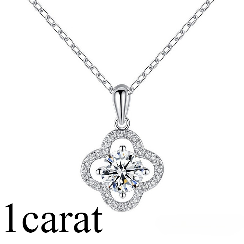 Fashionable And High End Clover Pendant Necklace With Moissanite Inlay Fashionable Temperament Collarbone Chain