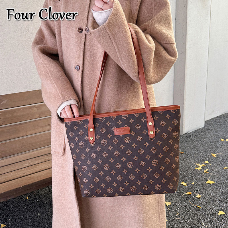 New luxury handbag with high-end retro feel, large capacity tote, fashionable and high-quality shoulder bag for women, shopping handbag, underarm bag