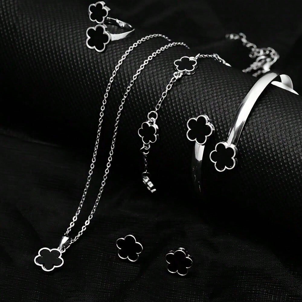 Luxury Brand Designer Jewelry European And American Hot-Selling Five-Petal Flower 5-Piece Set Necklace Bracelet Bangle Earrings Ring European And Amer