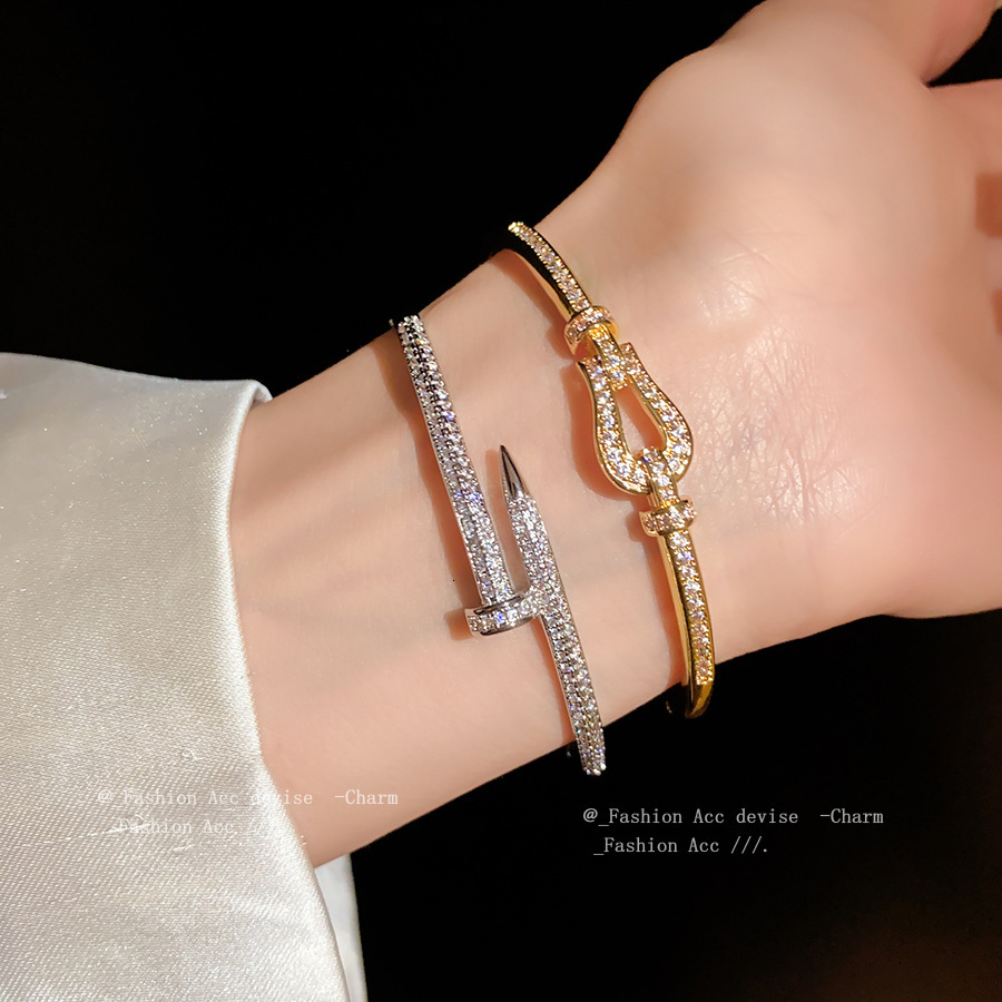 Luxury Brand Designer Jewelry Korean Version Diamond-Studded Open Bracelet Light Luxury Niche High-End Fashion Retro Personality Design Jewelry For Wo