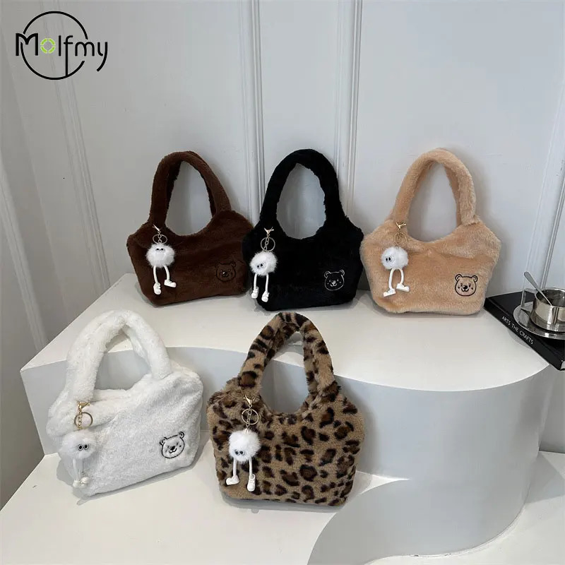 Womens Faux Fur Bag Crossbody Handbag Shoulder Tote Casual Warm Plush HalfMoon Stylish Lady Sac Fourrure 2025 251216