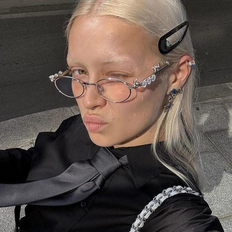 Y2K Oval Rhinestone Sunglasses for Beach Holidays UV400 Chic Women Diamonds 2026 Bling Glamorous Design Frames Glasses Wedding Party, CB Fashion Acces