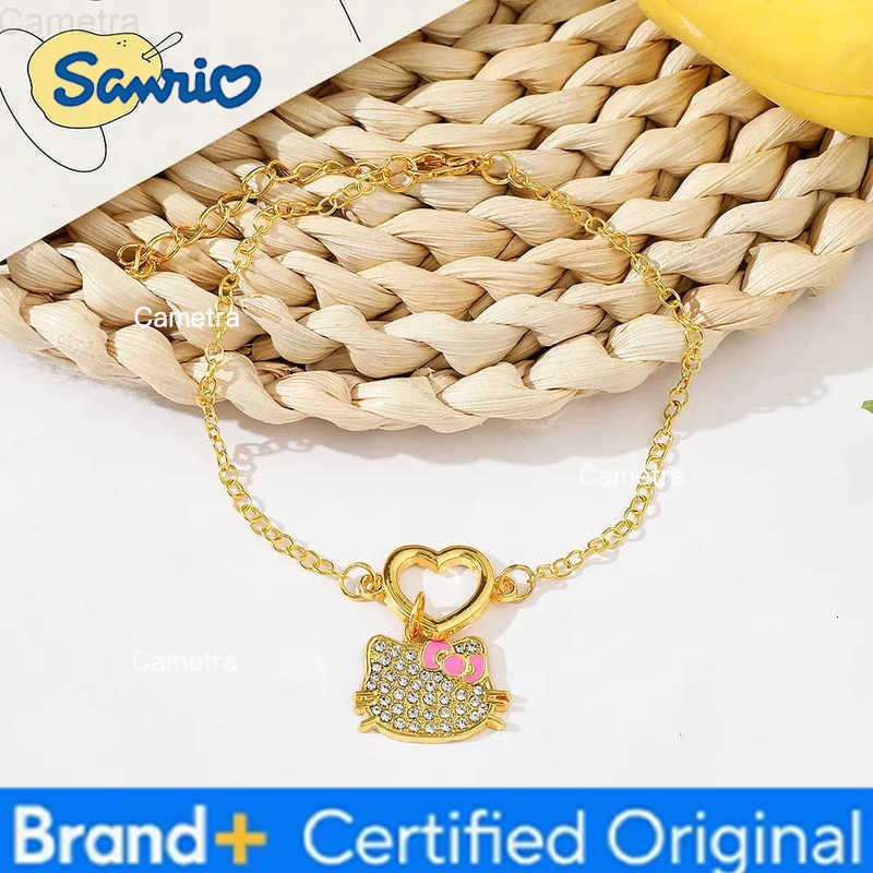 Sanrio Sweet Cute Hello Kitty Heart Rhinestone Pendant Bracelet Simple and Fashion Charm Jewelry Suitable as a Gift for Fans H251229