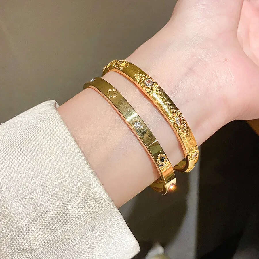 Jewellery High Quality Metal Alloy Rotating Buckle Double Ring Bracelet Retro Trendy Style for Versatile Wear Gift for Any Occasion Textured Unisex Ac