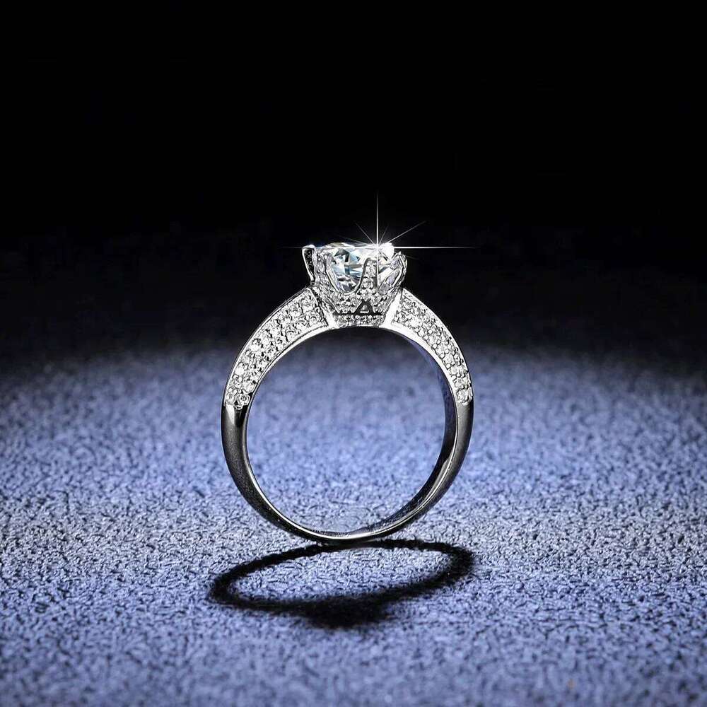 18K gold set diamond D-color ring, fashionable and personalized moissanite PT950 platinum half wall 1-Ct open ring 0e7