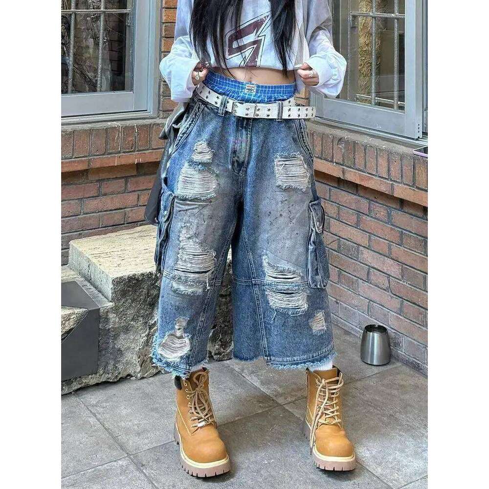 2025 American Vintage Old Baggy Slim Machete Shorts Female Y2K Harajuku Hot Girl Washed Hole Denim Cropped Pants Tide