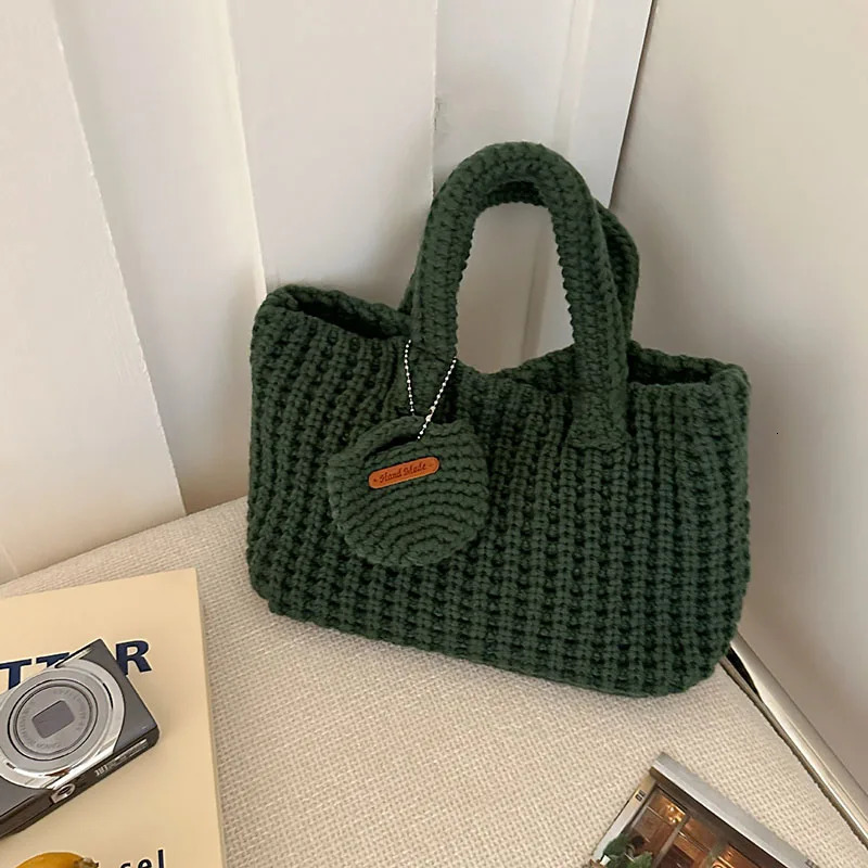 Korean Retro Handmade Crochet Bag Casual Handbag Shoulder Autumn And Winter Mini Tote WomenS Armpit 251216