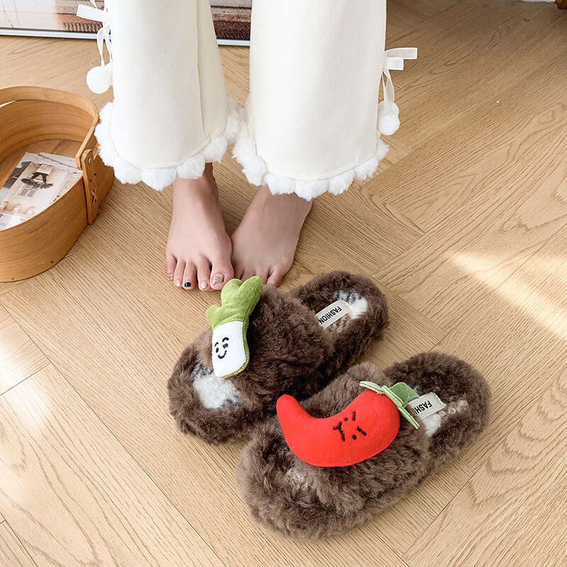 Fun Cute Creative Personality Green Onion Plush for Women, Autumn and Winter Outdoor Thick Sole Non-Slip Comfortable Furry Slippers