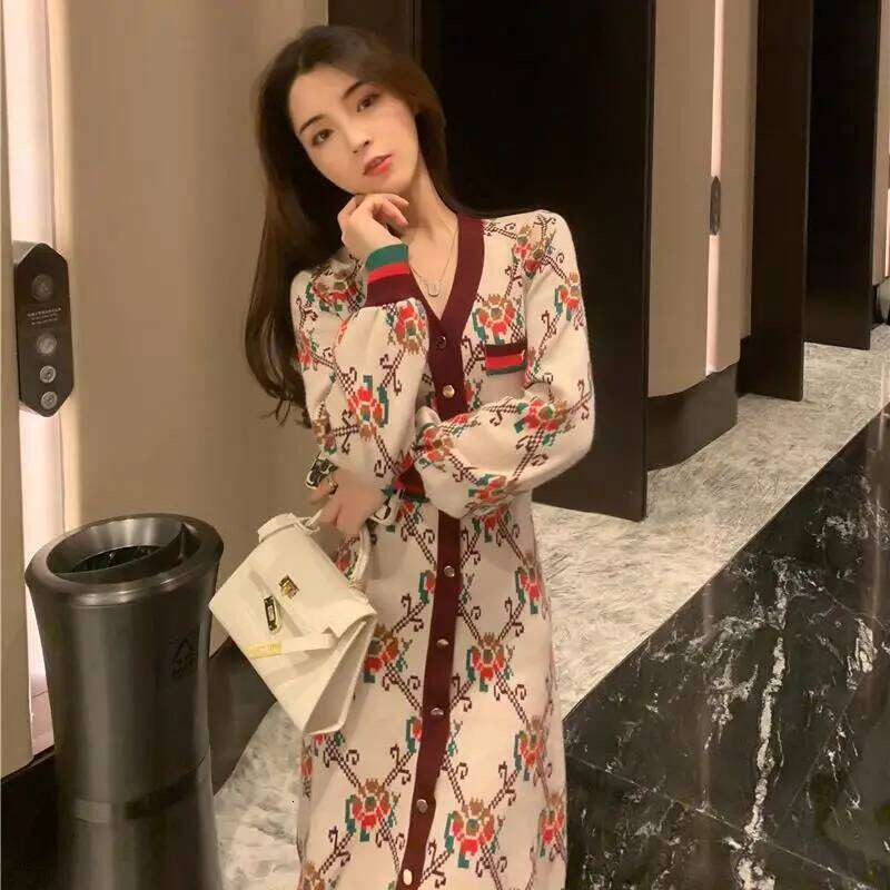 Spring New Elegant Printing Midi Women Clothes Temperament Buttons V-neck Long Sleeve Knitted Dress Female Dresses