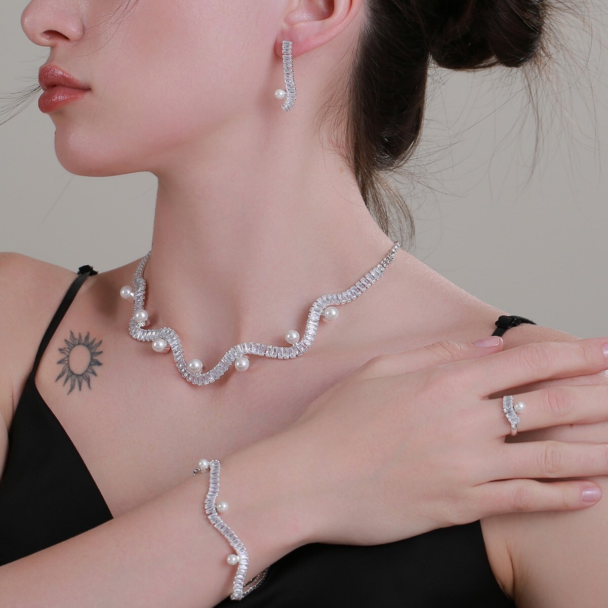 Luxury Brand Designer Jewelry Hot-Selling Brilliant Full Diamond Jewelry Set Claw Chain Necklace Fashion Synthetic Zircon Jewelry Set Jewelry Set