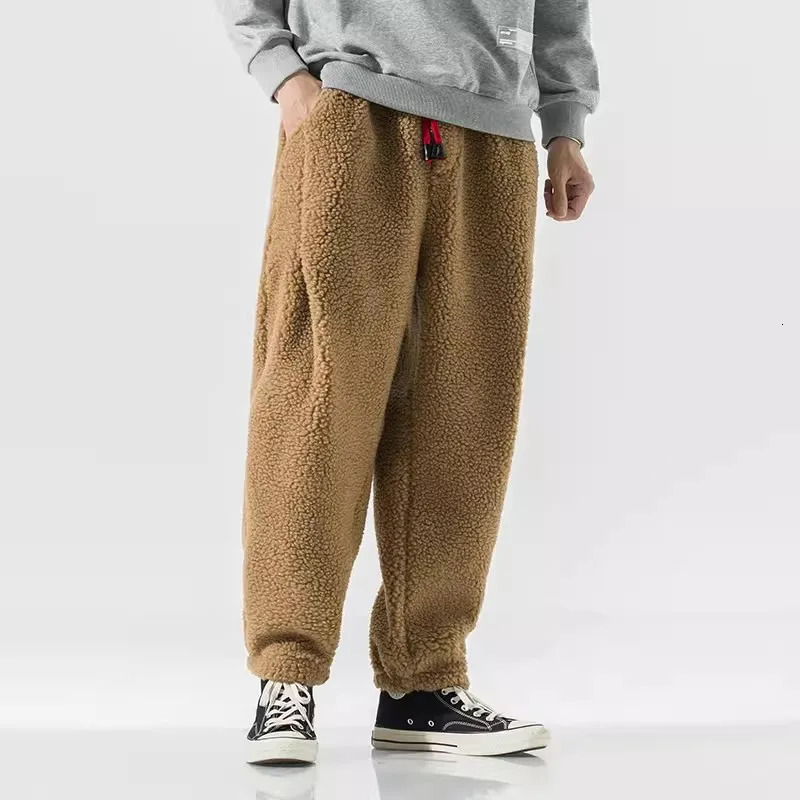 Winter Mens Lamb Wool Casual Pants Fleece Warm Elastic Waist Sweatpants Solid Thick Harem Male Vintage Joggers Trousers 251218