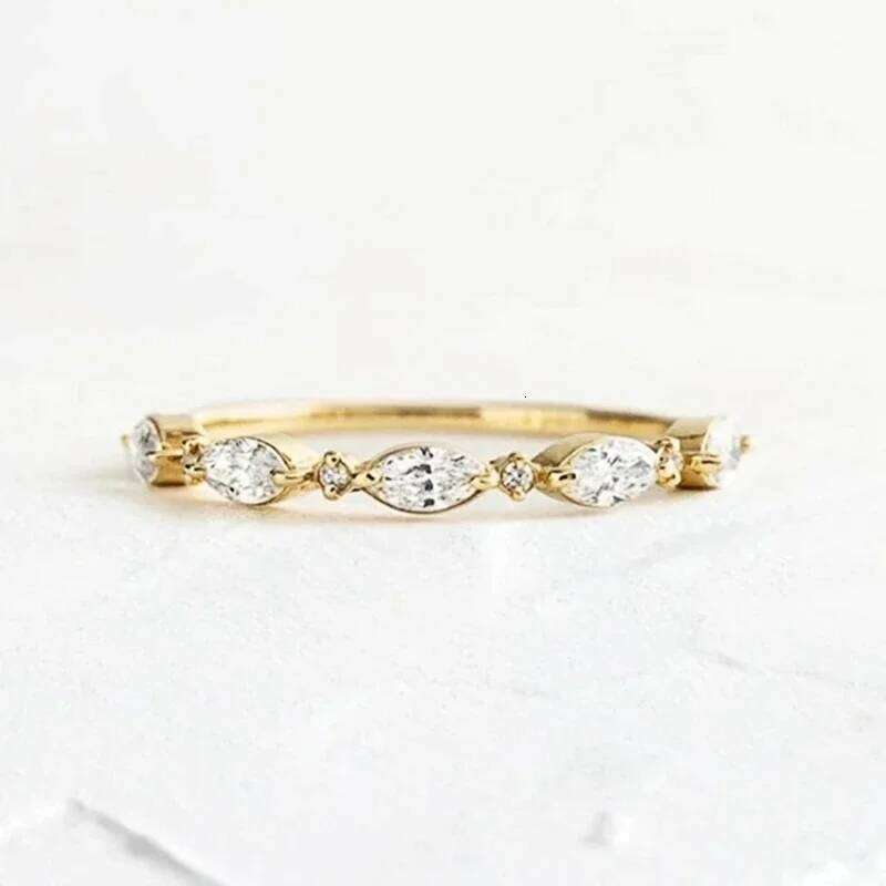 Huitan Elegant Thin Marquise Round CZ Finger Rings for Women Temperament Graceful Accessories Chic Eternal Wedding Band Jewelry