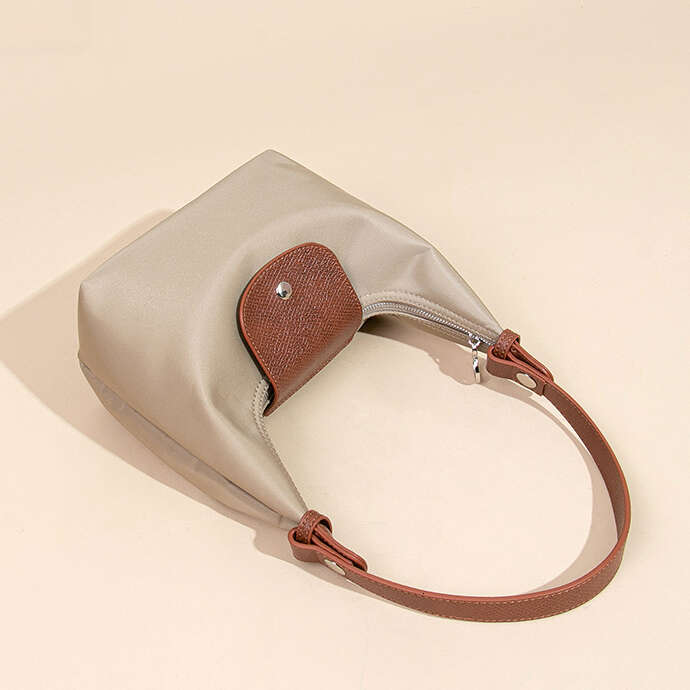 New Waterproof Nylon Lunch Box Niche Design Commuter Handbag Casual Versatile Shoulder Dumpling Bag for Women Vintage Quilted