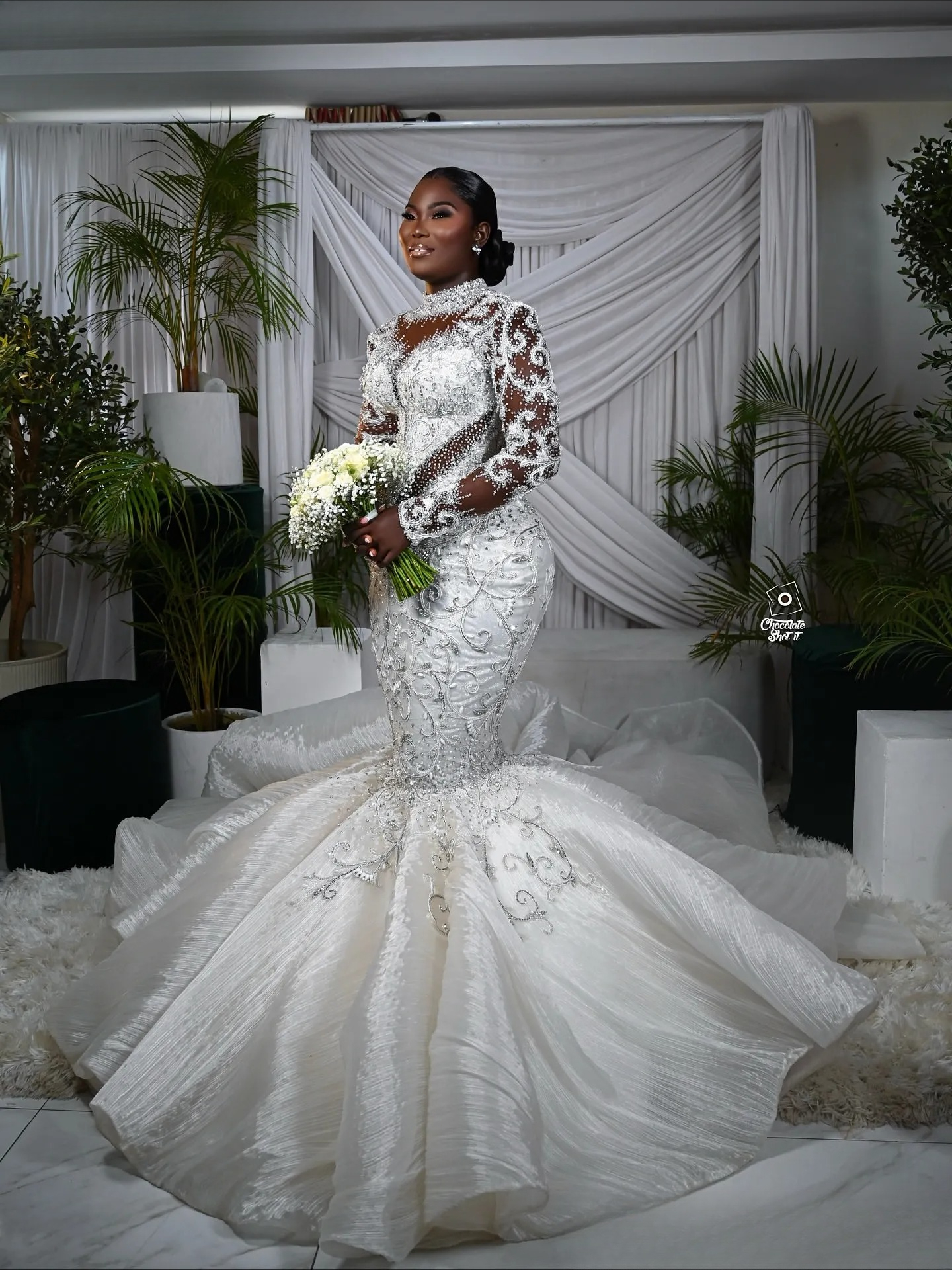 Aso Ebi Plus Size Ivory Mermaid Wedding Dress Lace Beaded Crystals Fulle Sleeves Sheer Neck Bridal Gowns Dresses 1230