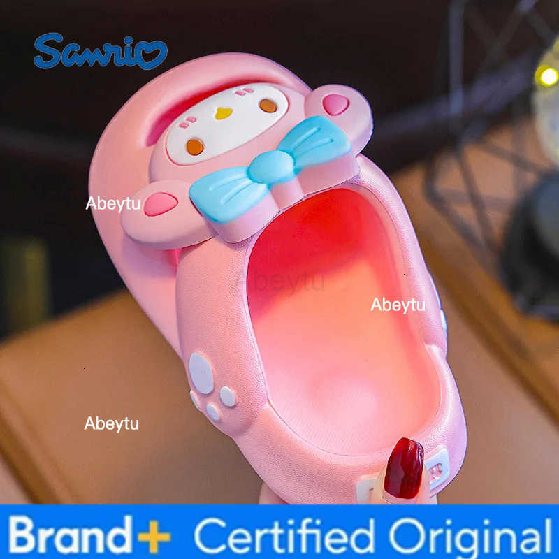 Sanrio Hello Kitty Summer Slippers Kawaii Kuromi My Melody Cinnamoroll Anime Outdoor Bathroom Beach Anti-slip Sandal For Girls H251230