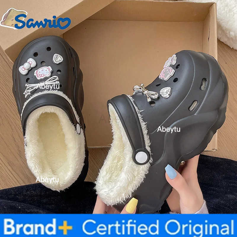 Sanrio Slippers House Shoes Cartoon Hello Kitty Winter Shoes For Girls Warm Height Increasing Anti-slip Black White Shoes Size 35-40 H251230