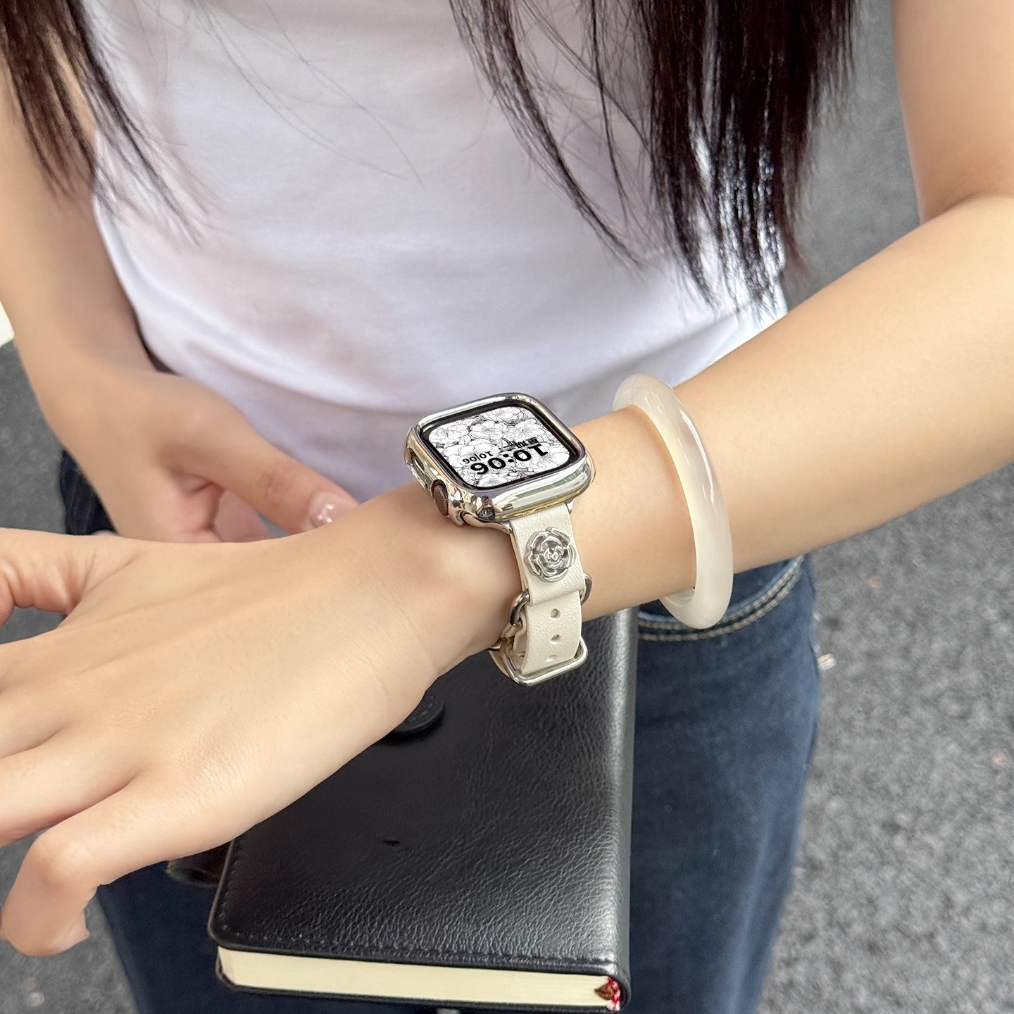 Suitable for 9 Retro Punk Style Leather Strap iWatch 7 8 Apple Watch S10 Band