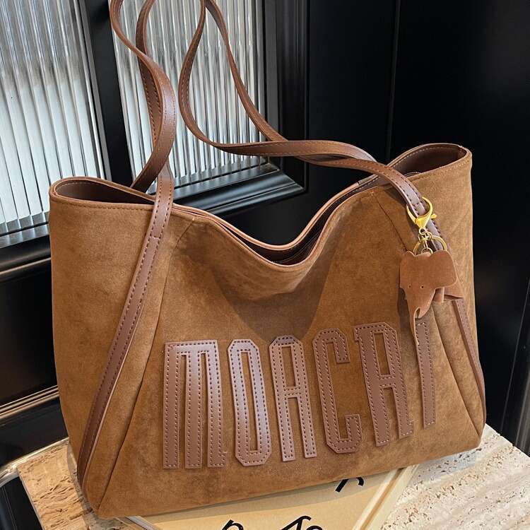 Minimalist Personalized Design Package Retro Single Shoulder 2026 New Handbag for Women High-end Large Capacity Commuting Tote Bag