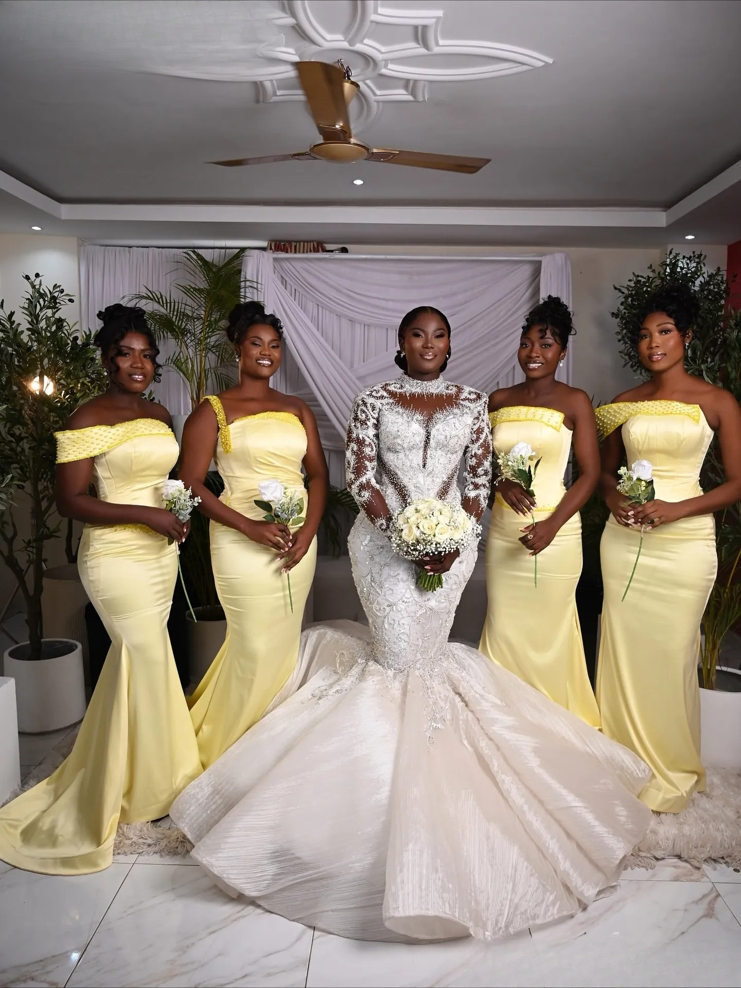 Aso Ebi Plus Size Ivory Mermaid Wedding Dress Lace Beaded Crystals Fulle Sleeves Sheer Neck Bridal Gowns Dresses 1230