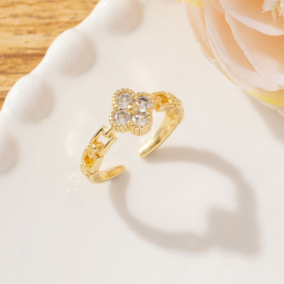 Luxury Brand Designer Jewelry Trendy European And American Style Copper Inlaid Zircon Four-Leaf Clover Ring For Women, Light Luxury High-End Adjustabl