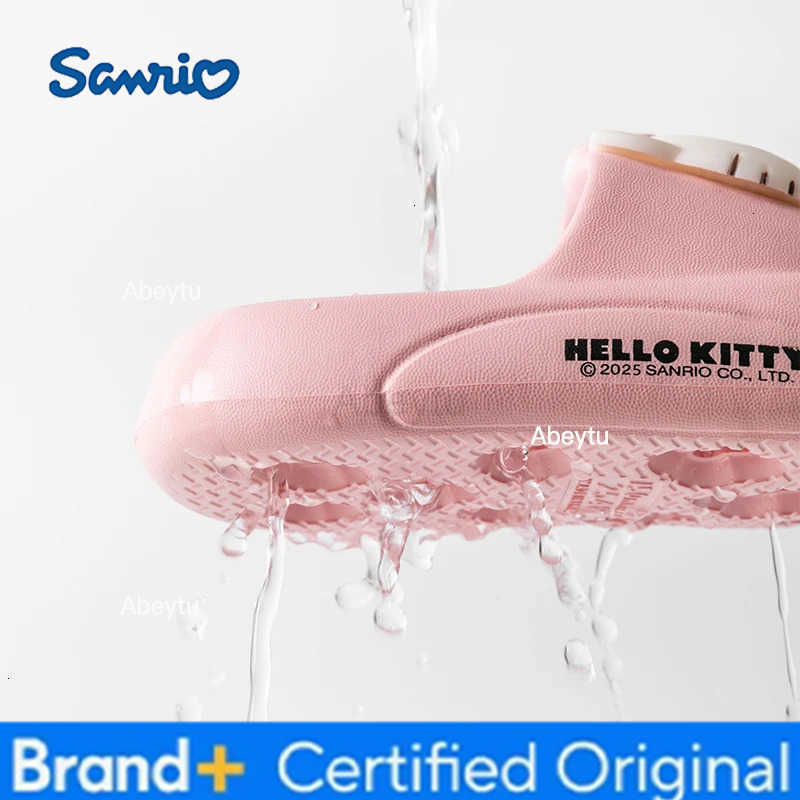 Sanrio kawaii Hello Kitty Hole Sandals Slippers Sandals Kawaii Eva Anime Home Beach Shoes Summer Slippers For Adult Kid H251230