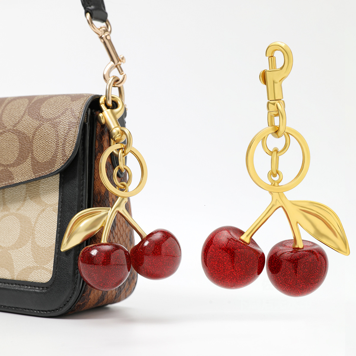 Luxury Brand Designer Jewelry Cherry Fruit Bag Pendant Cherry Keychain Handbag Pendant Creative Women's Gift Car Decoration