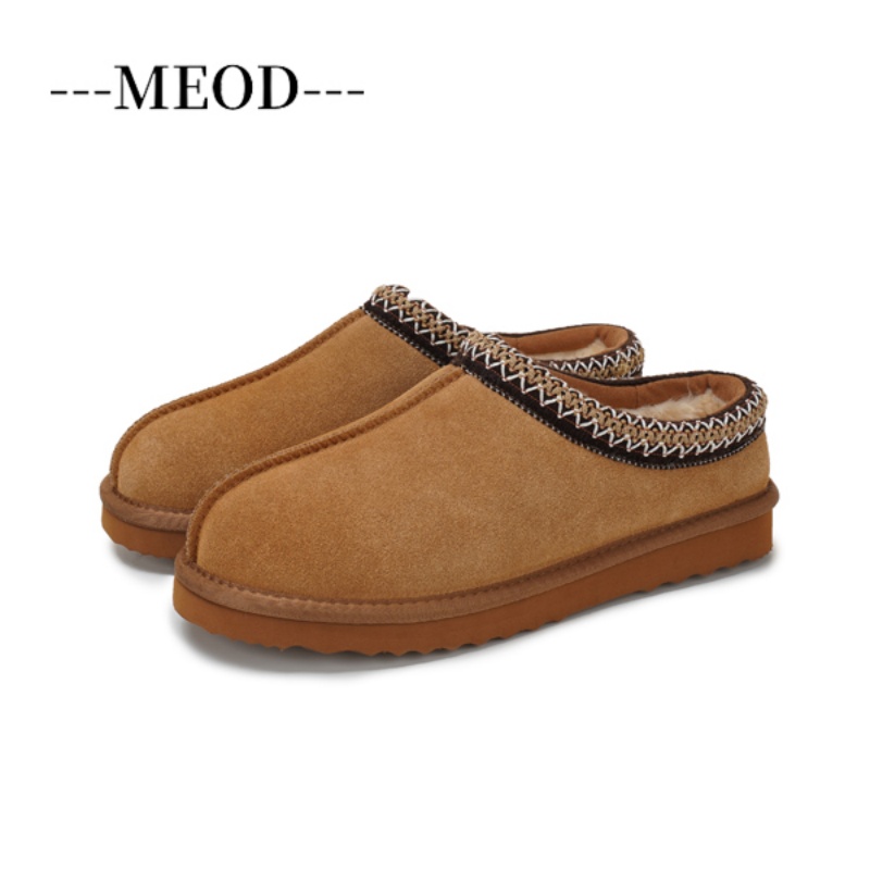 2026 Women s Big size Outdoor Snow Boots Indoor Warm Slippers Luxurious Fashionable And Individual Waterproof Chestnut Wool Sliders Fluffy Leather Wit