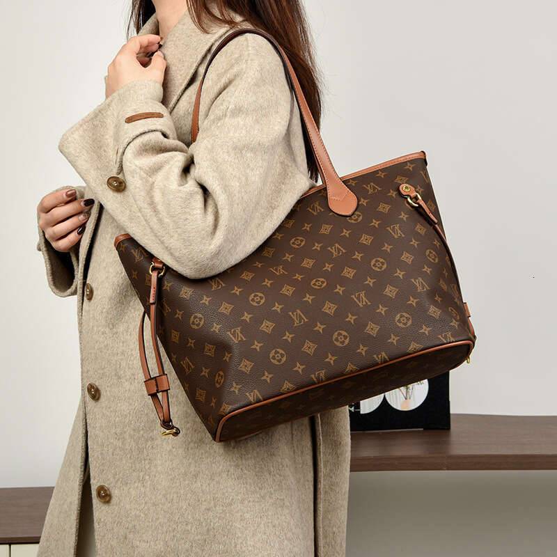 Cross-Border New Women's Vintage Monogram Handbag Tote Large Capacity Printed Fashion Commuter Shoulder Bag for Women