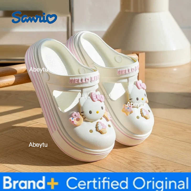 Sanrio Anime New Hello Kitty Cinnamoroll My Melody Cartoon Slippers Summer New Girls Beach Shoes Y2K Fashion Casual Home Shoes H251230