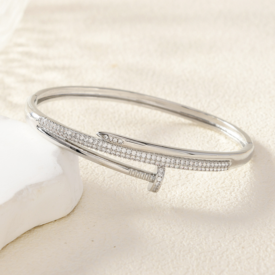 Luxury Brand Designer Jewelry Factory Direct Sale Hot-Selling Electroplated Nail Style Bracelet With Outstanding Design Sense, Fashionable And Versati