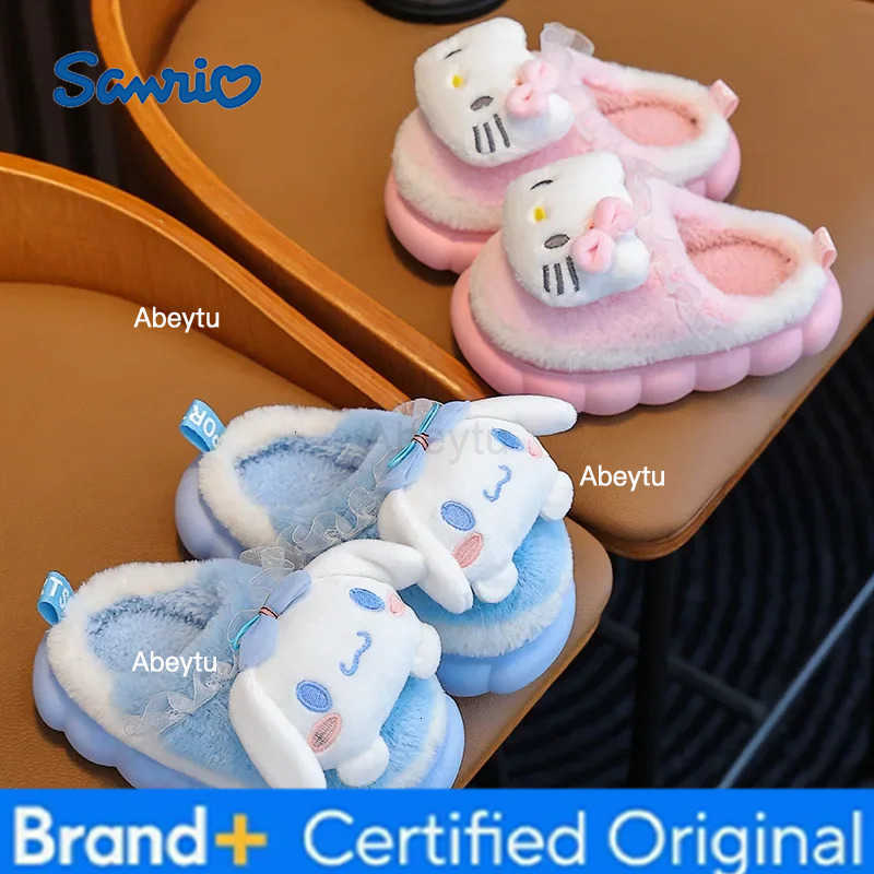 Sanrio Sweet Family Winter Warm Slippers Cute Kawaii Sandals Kuromi My Melody Hello Kitty Soft Sole Shoes H251230